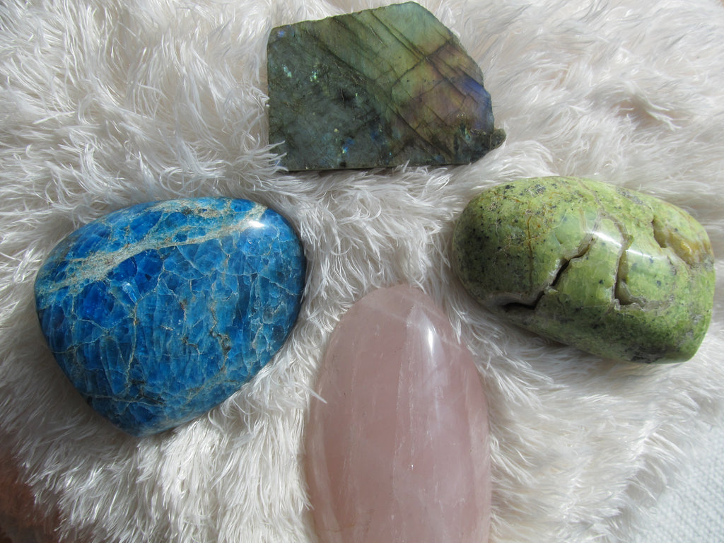 pierres et crystaux polis - polished stones