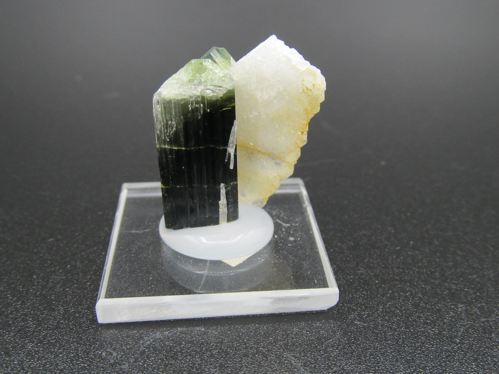 Tourmaline Verte Naturelle D'Afrique – 1,26 Carats – 8,7 X 4,7 Mm – P392.129t