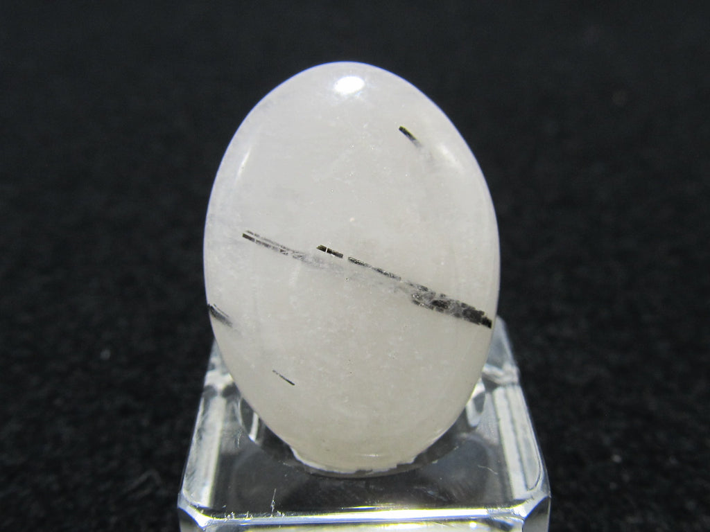 cabochon quartz tourmaline